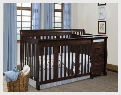 Co-Sleeping vs. Crib: Making the Best Sleep Choice for Your Baby